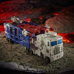 Transformers Generations Kingdom Leader WFC-K20 Ultra Magnus Action Figure Truck